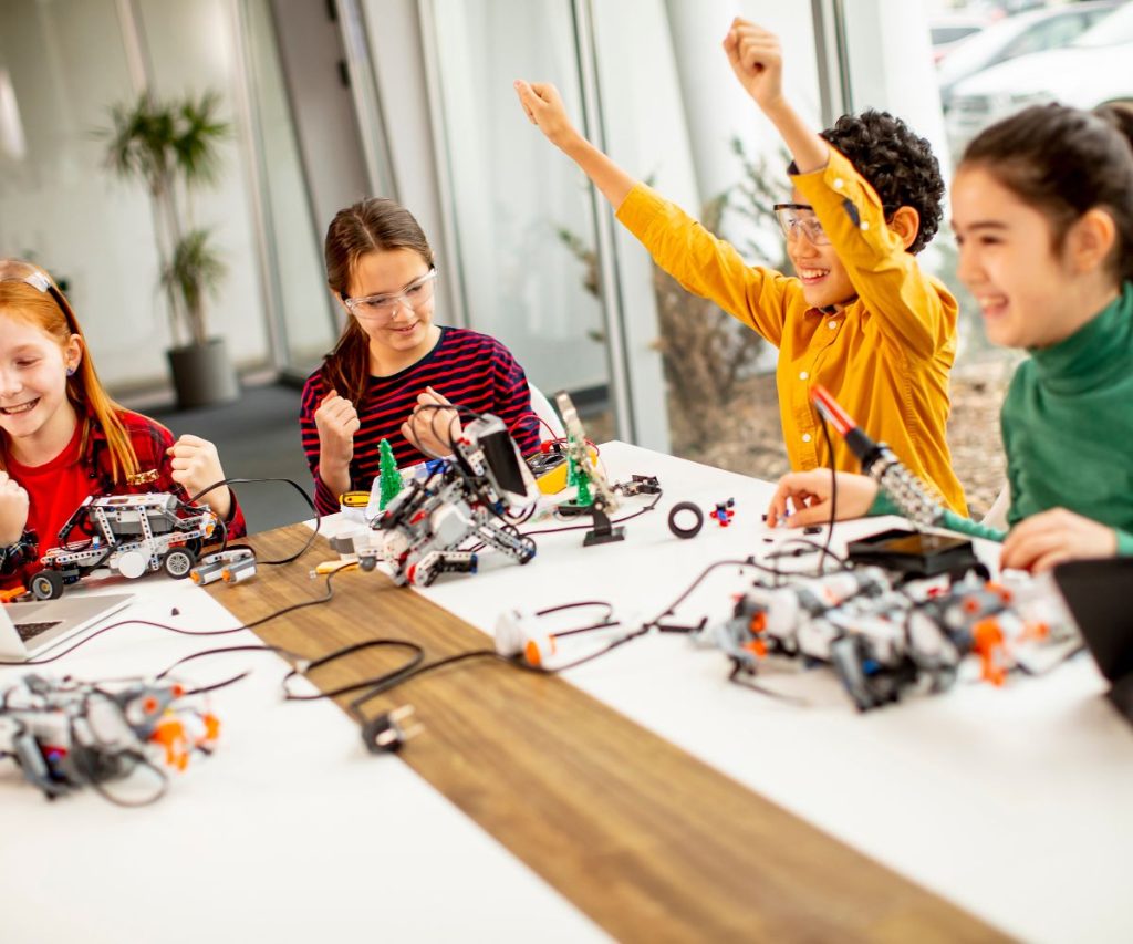 Cursuri de robotică pentru copii în Iași