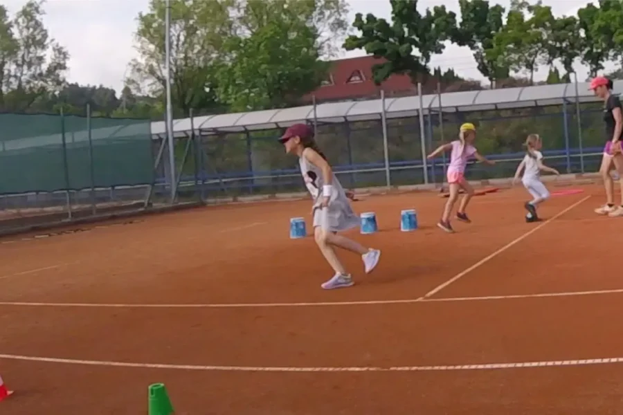 Cursuri de tenis pentru copii la Școala de Tenis Raluca Ciulei