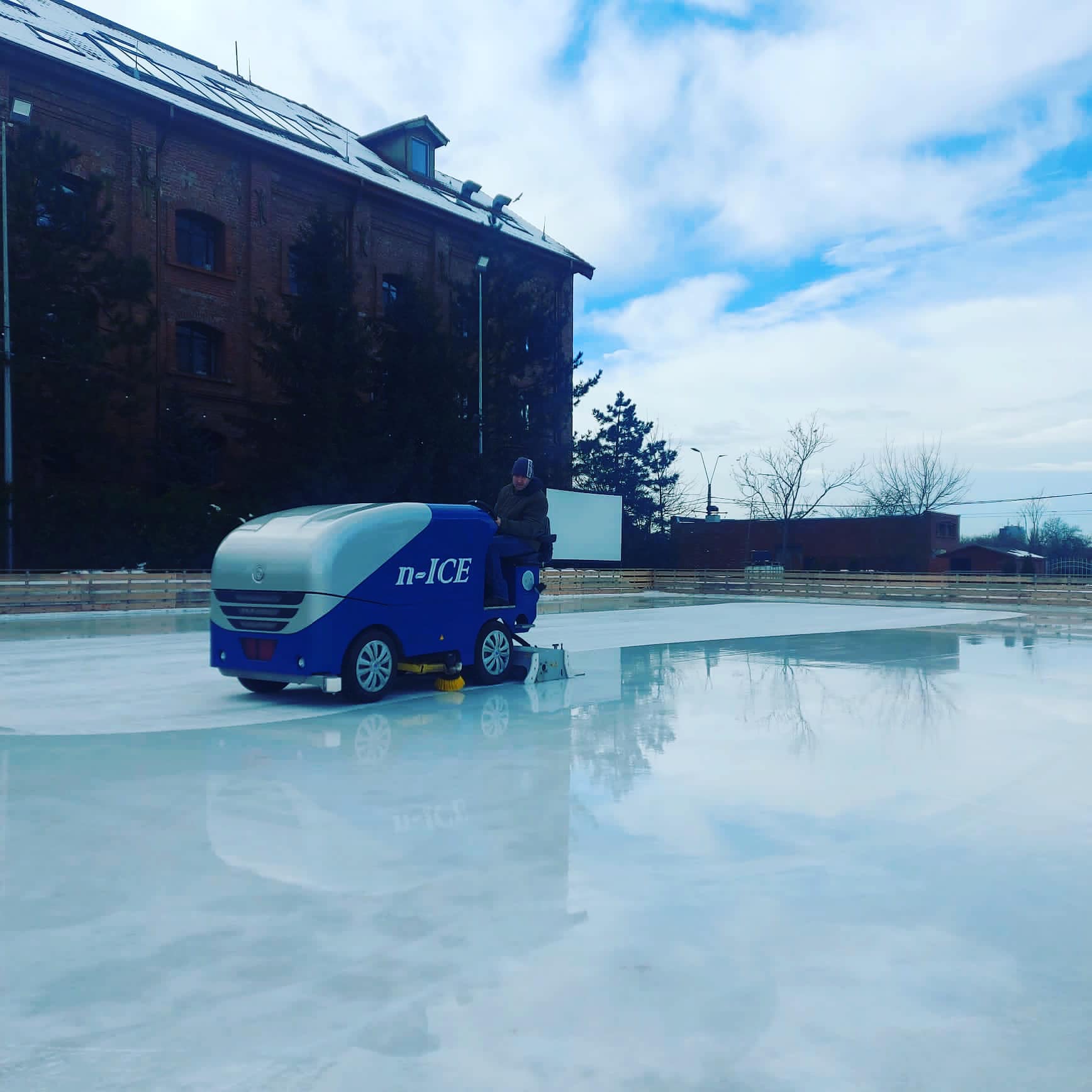 Cursuri de patinaj pentru copii la Caro Ice Land