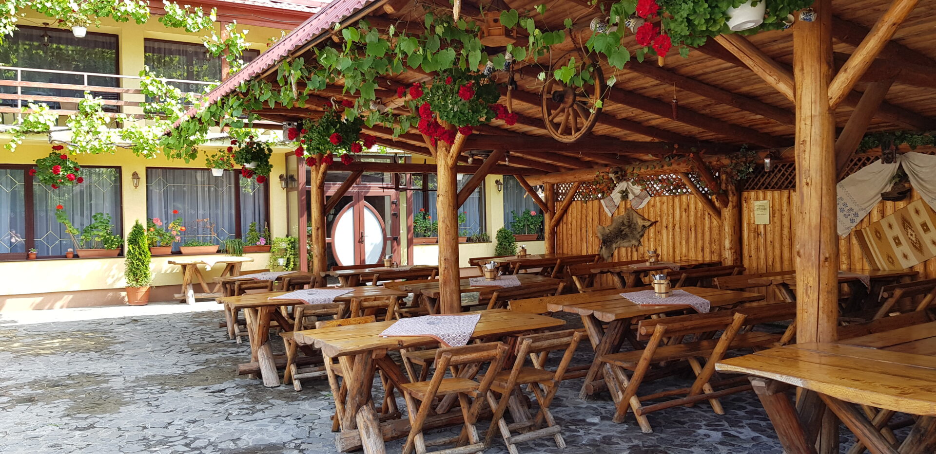 Restaurant Dumbrava Minunată