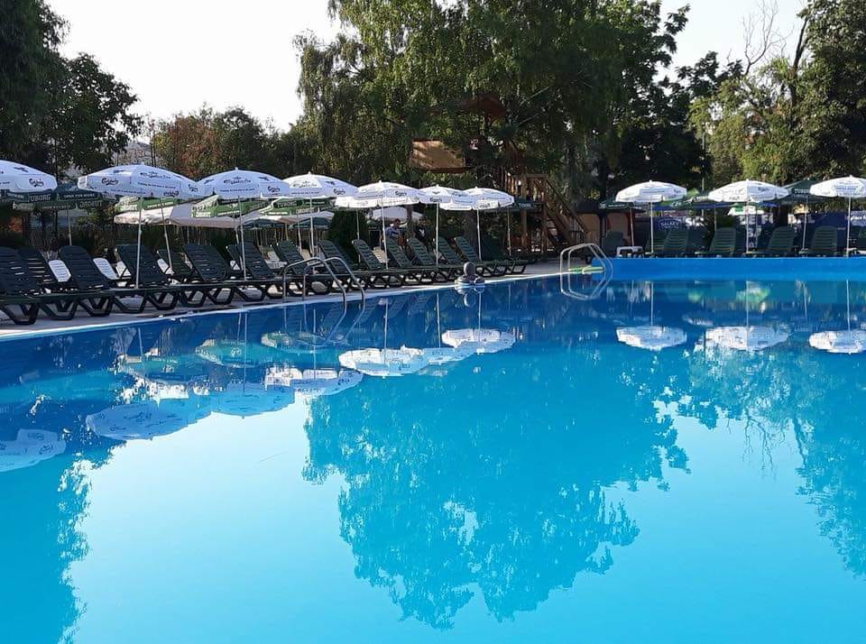 Lemon Pool