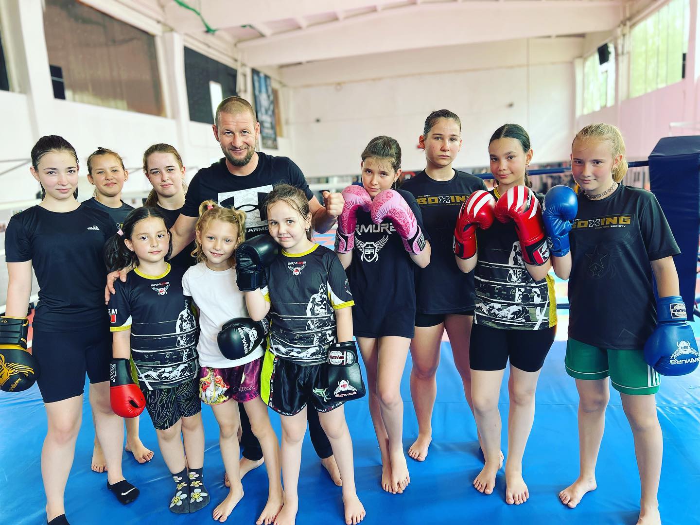 Cursuri de arte marțiale pentru copii la Club Sportiv Somo-KickBoxing 2