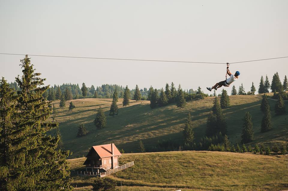 Top 20 de locuri pentru copii și părinți de vizitat lângă Sibiu