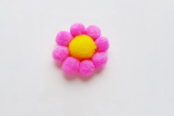 Floricele din Pom Pom
