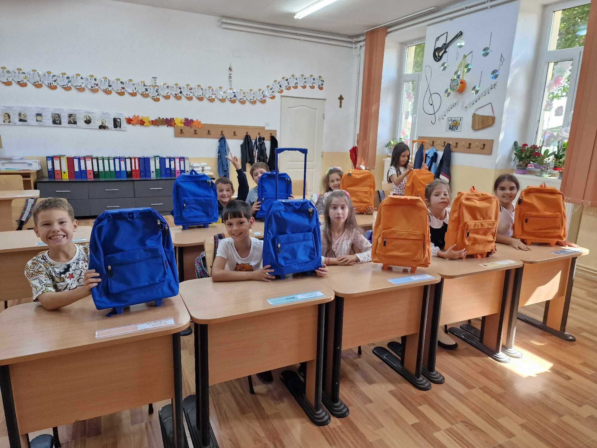 Ateliere creative pentru copii la Academia Mămicilor din Timișoara
