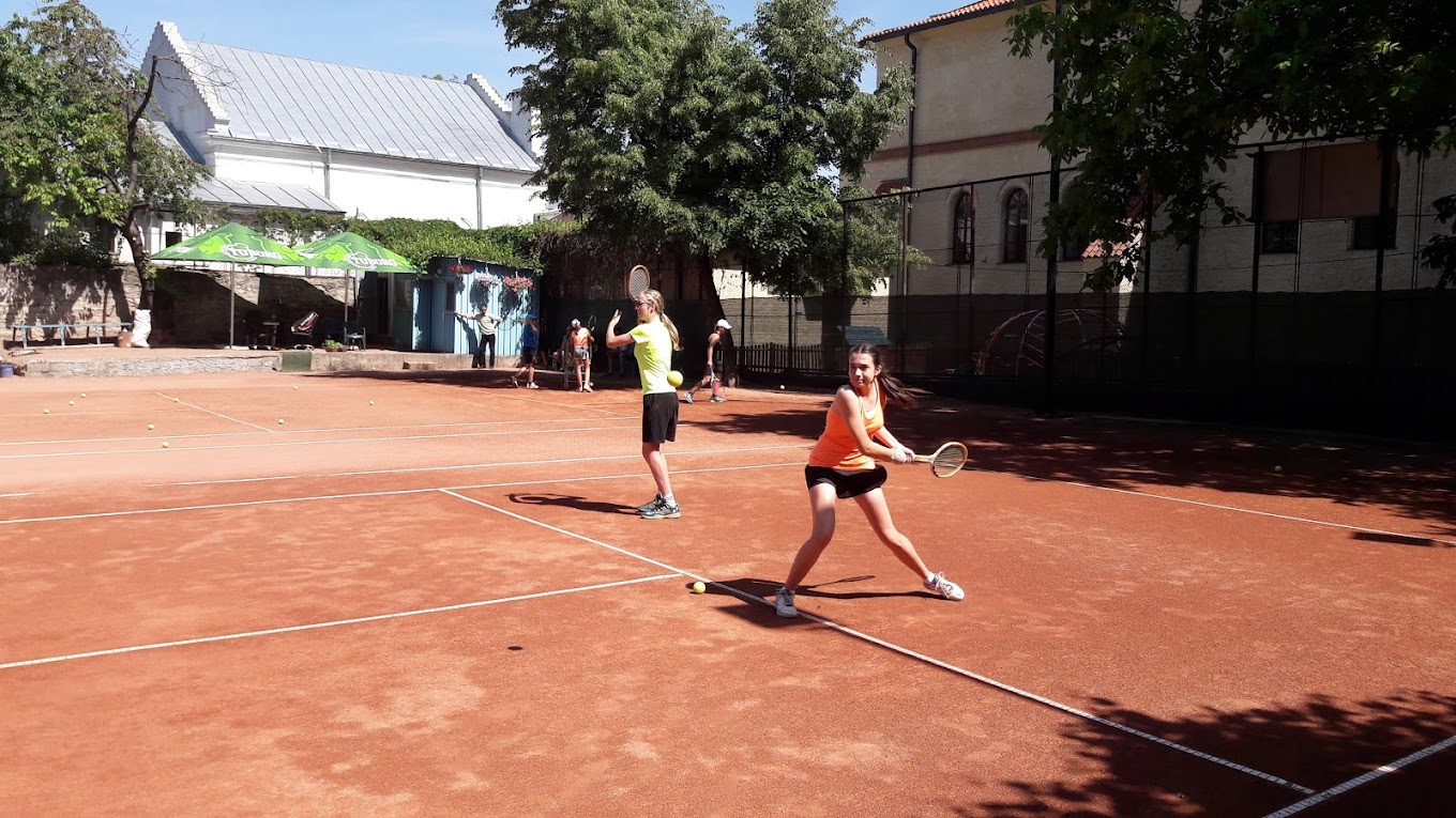 Cursuri de tenis pentru copii la Tenis Club Smart