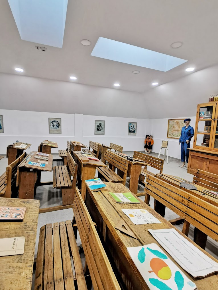 Muzeul Copilăriei în Comunism